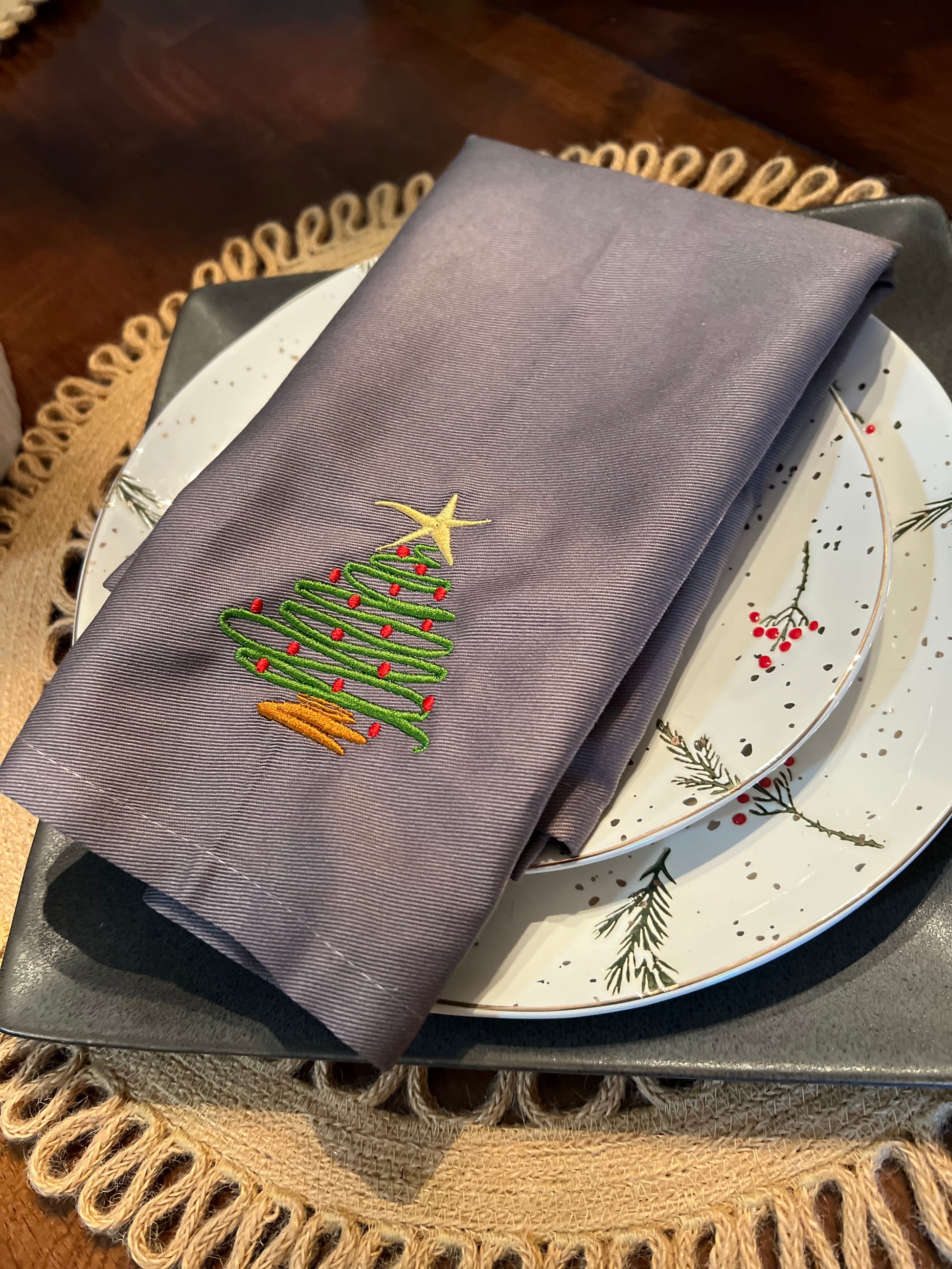 Tannenbaum Dinner Napkin Set of 6 on Dark Gray Cotton Blend